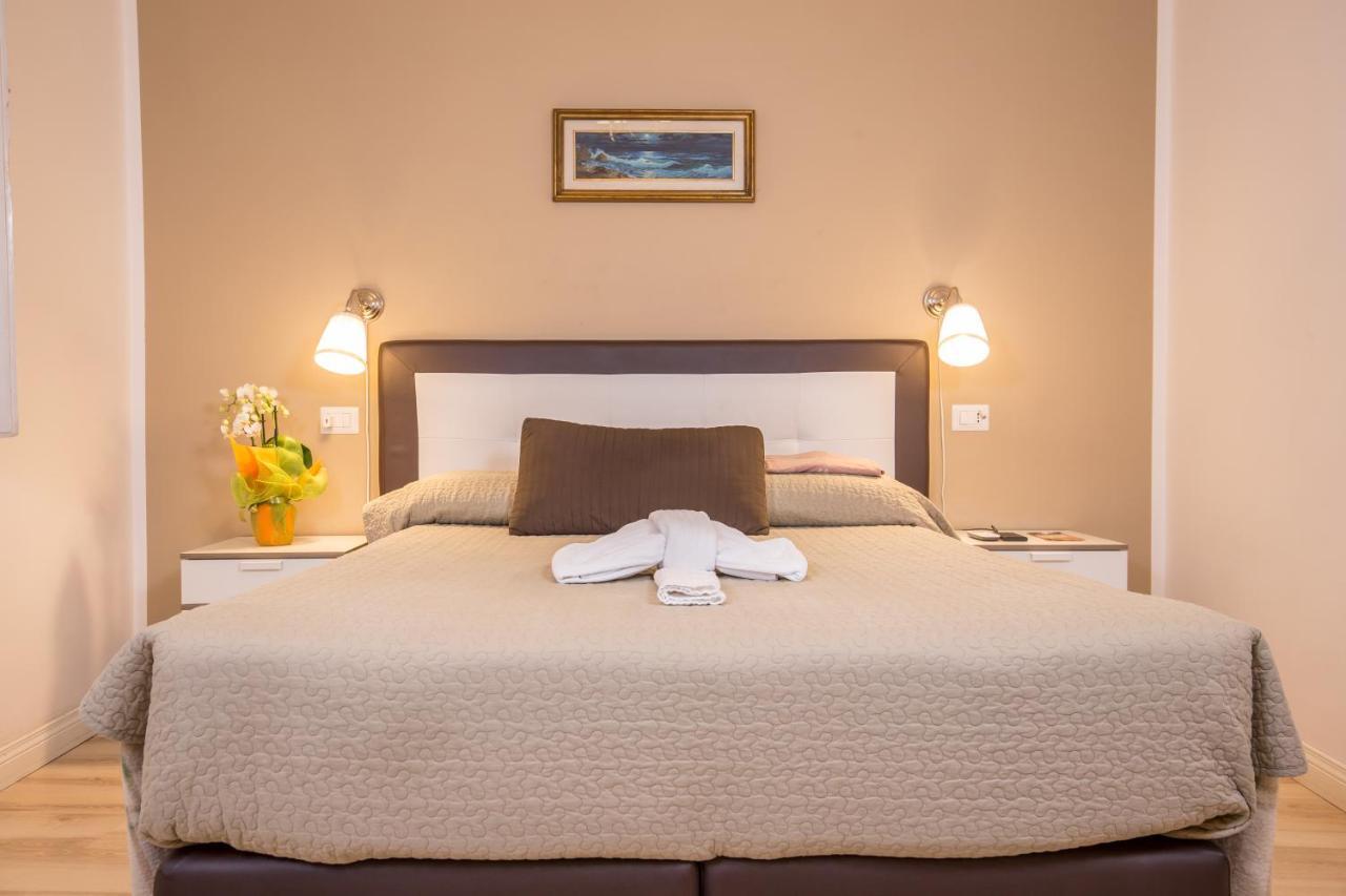900 Liberty Rooms Rome Bagian luar foto